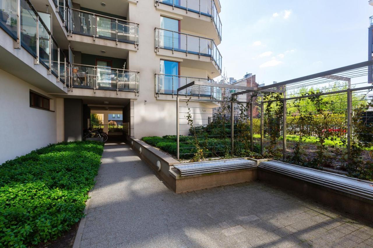 Apartamenty Bliska Praga By Noclegi Renters Варшава Экстерьер фото